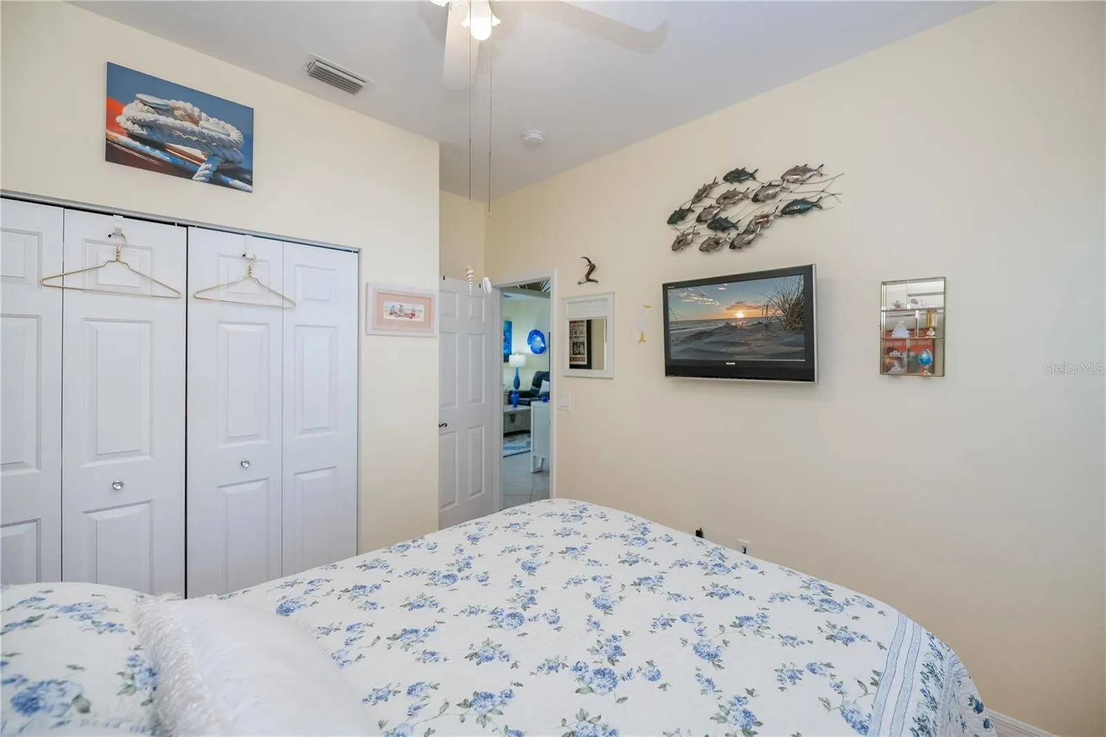 1256 GREEN OAK TRL