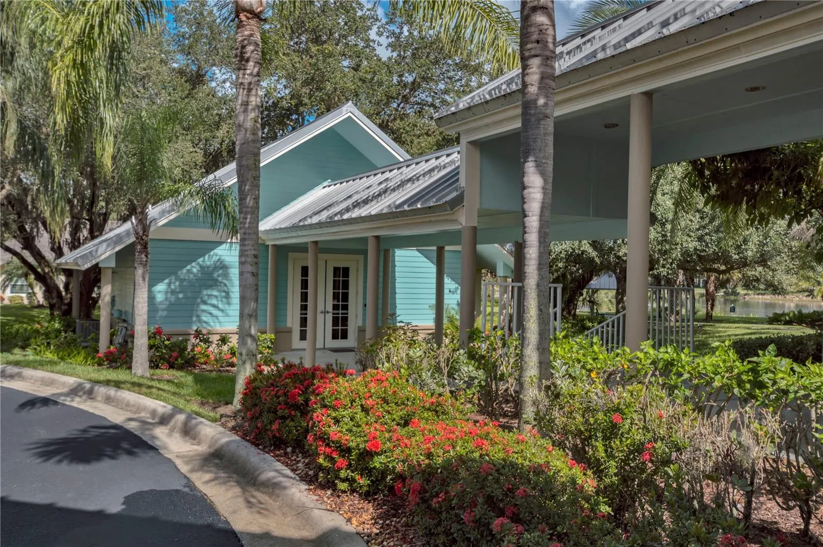 1256 GREEN OAK TRL