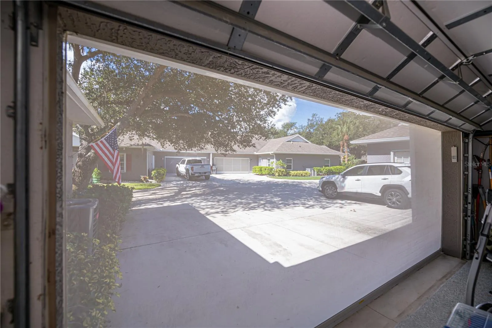 1256 GREEN OAK TRL