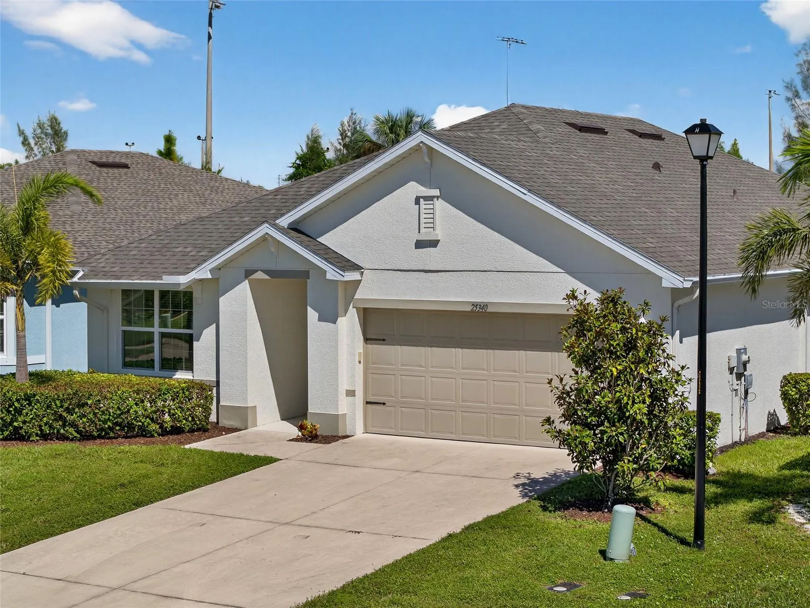 25340 E LENOX CIR