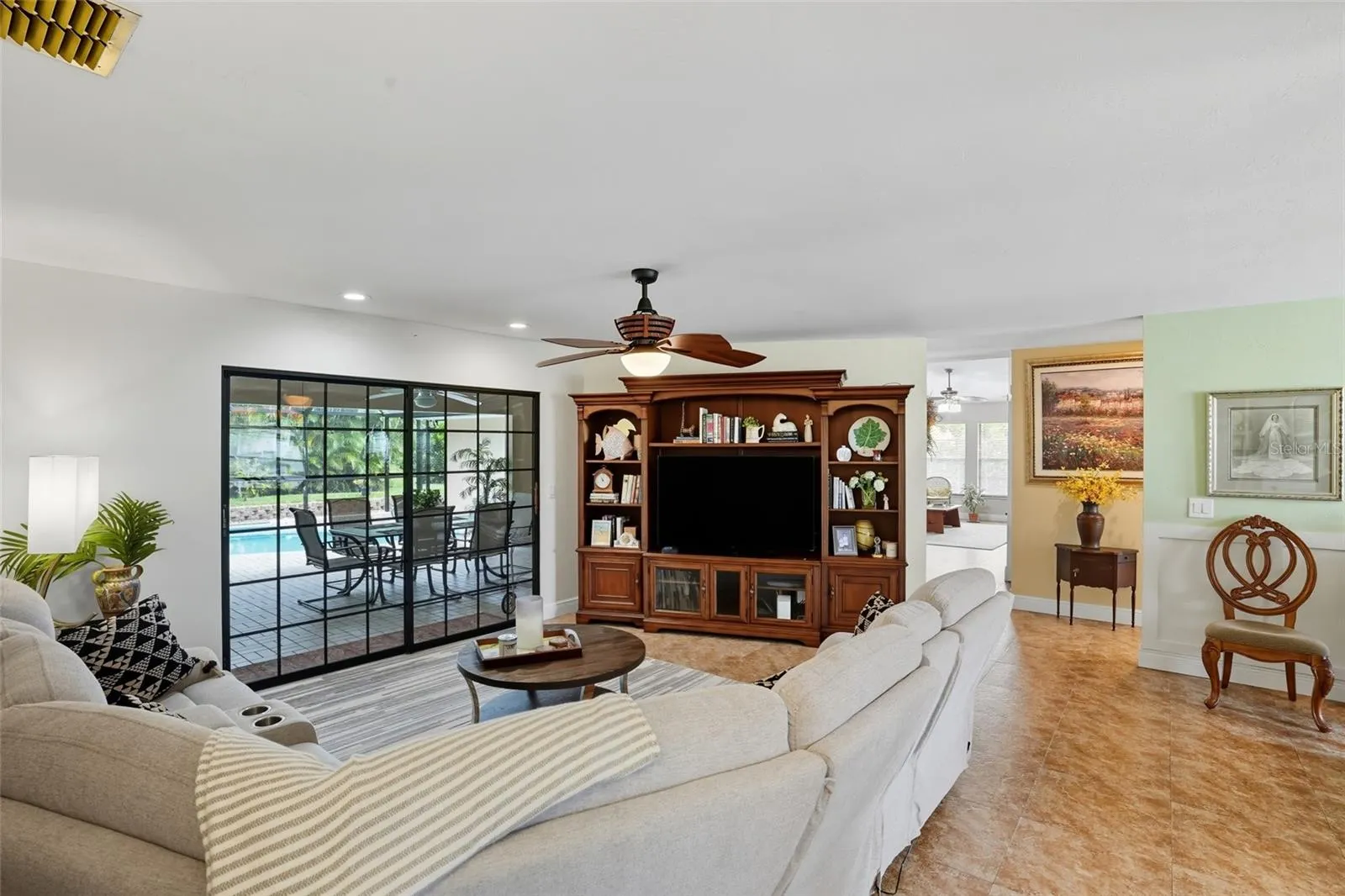 683 ASTARIAS CIR
