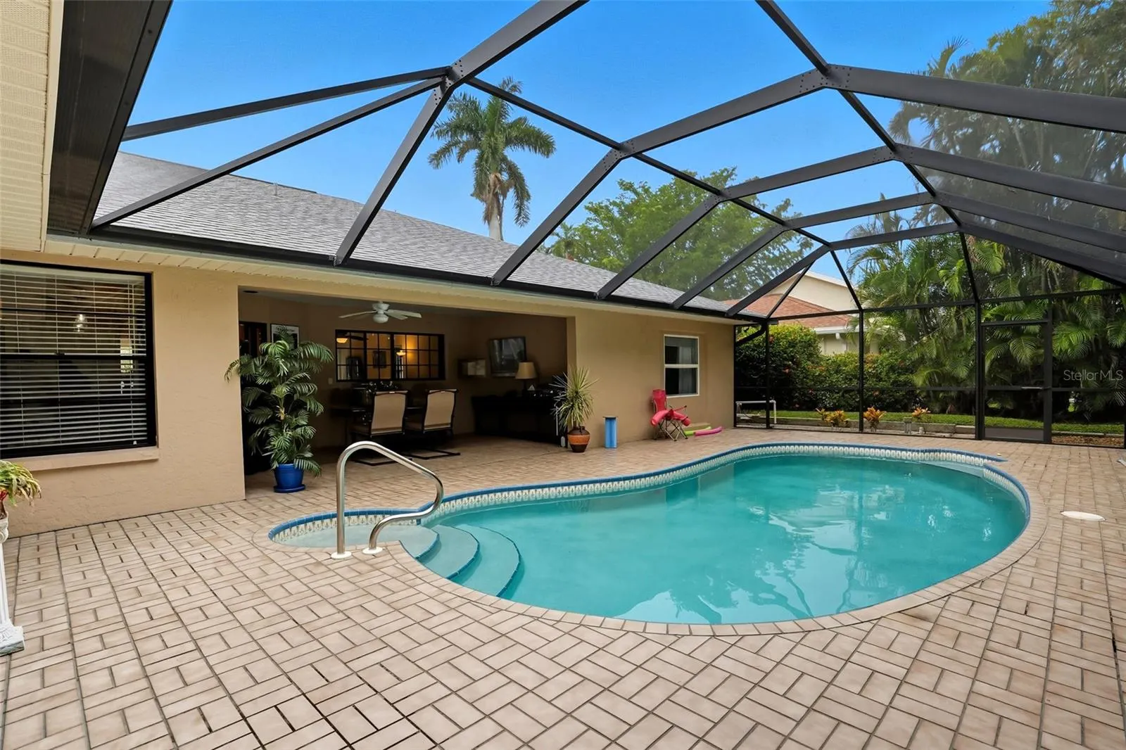 683 ASTARIAS CIR