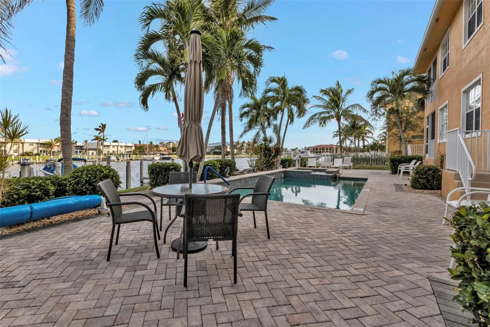 3216 PURPLE MARTIN DR #122, #122