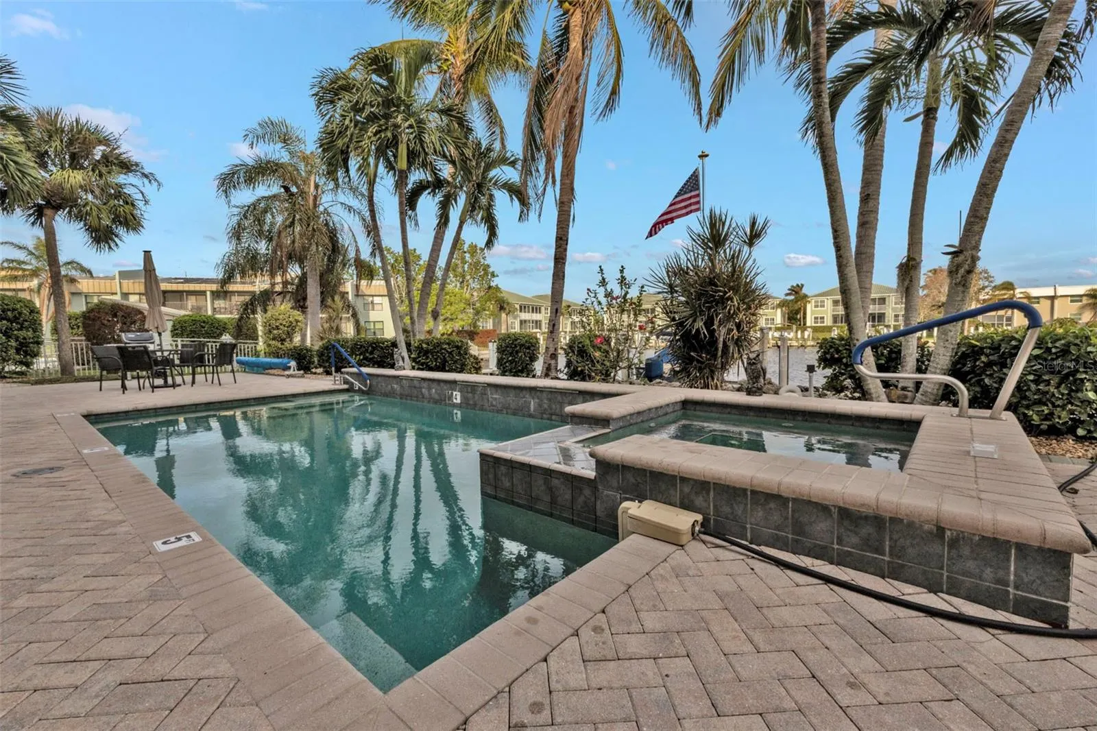 3216 PURPLE MARTIN DR #122, #122