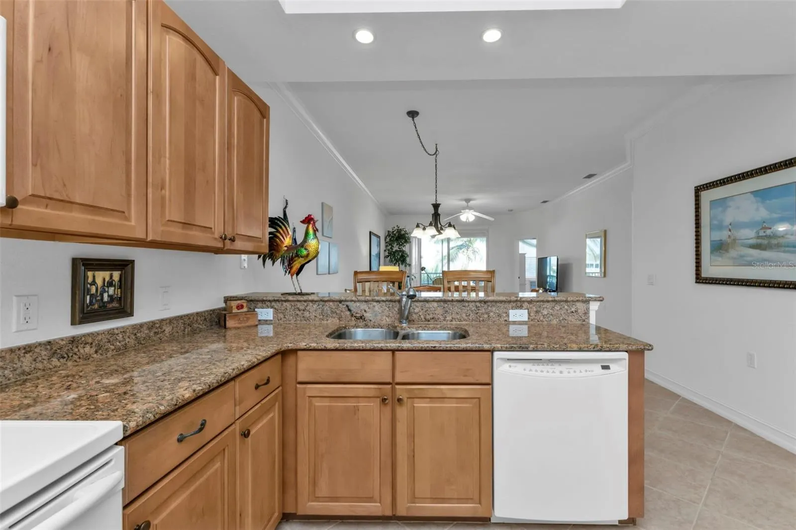 3216 PURPLE MARTIN DR #122, #122