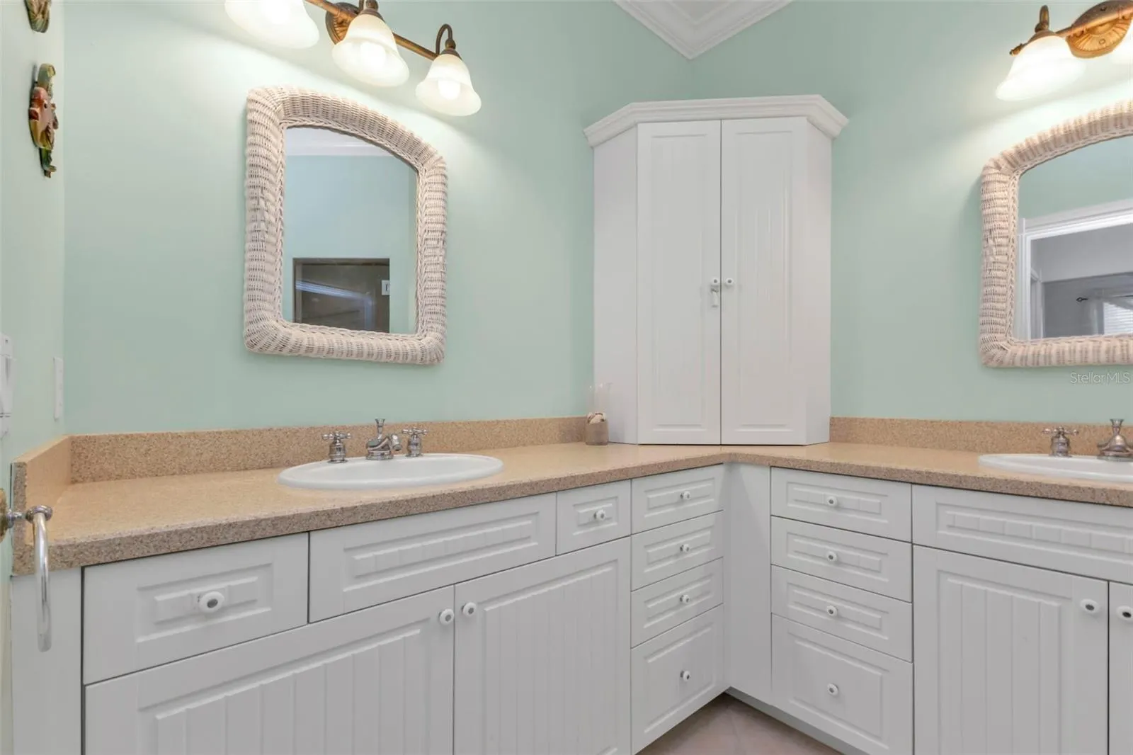 3216 PURPLE MARTIN DR #122, #122