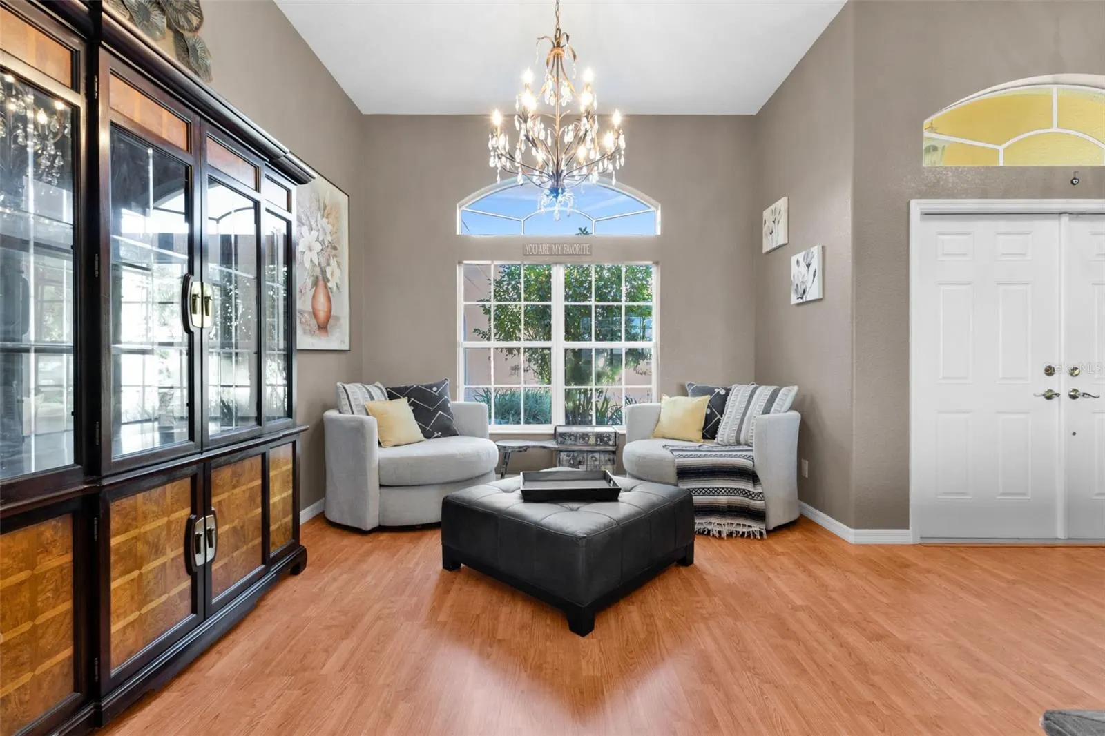 1170 PEPPERTREE LN