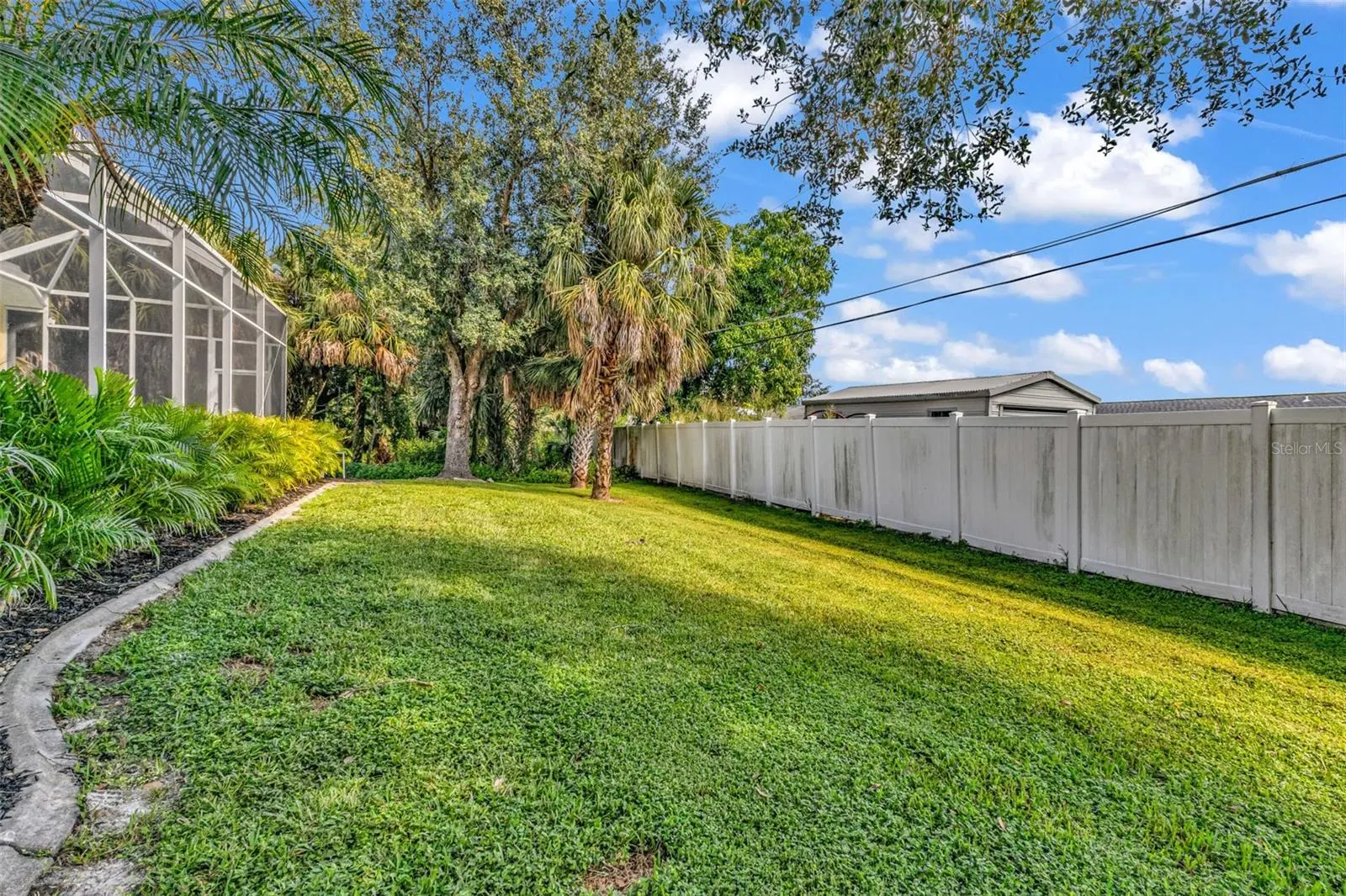1170 PEPPERTREE LN