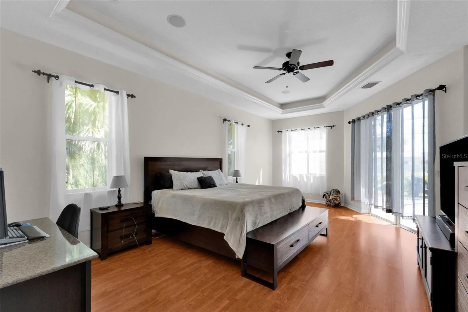 1170 PEPPERTREE LN
