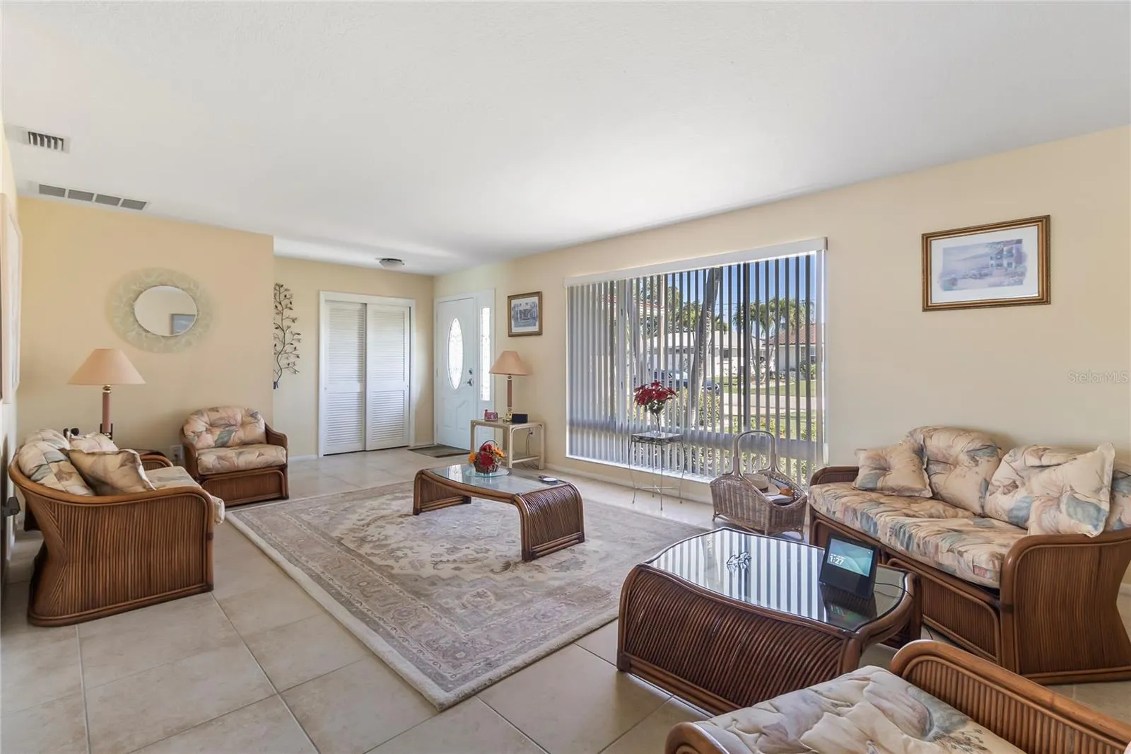3019 GUADALUPE DR