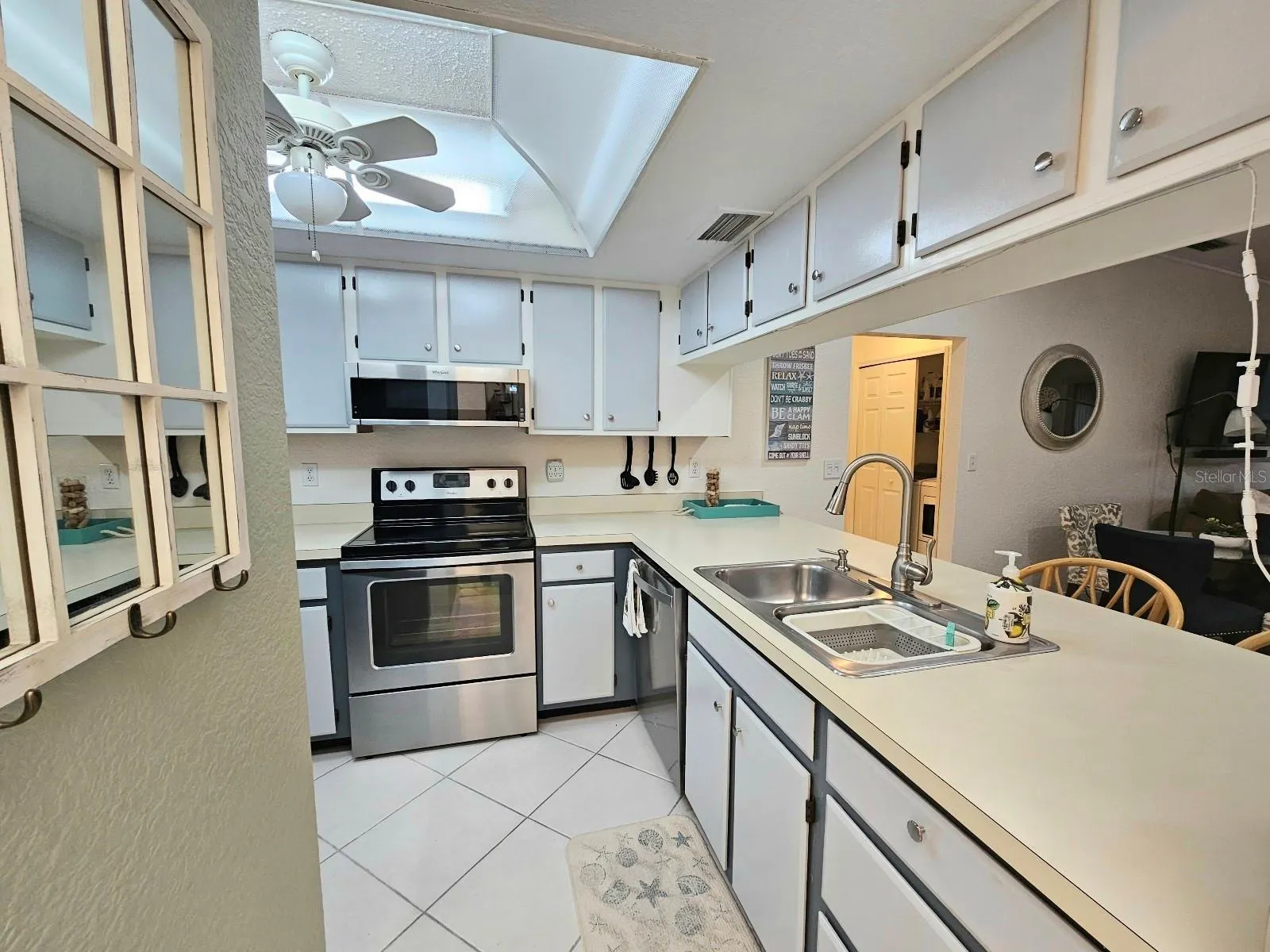 4048 OAKVIEW DR #F2-3, #F2-3