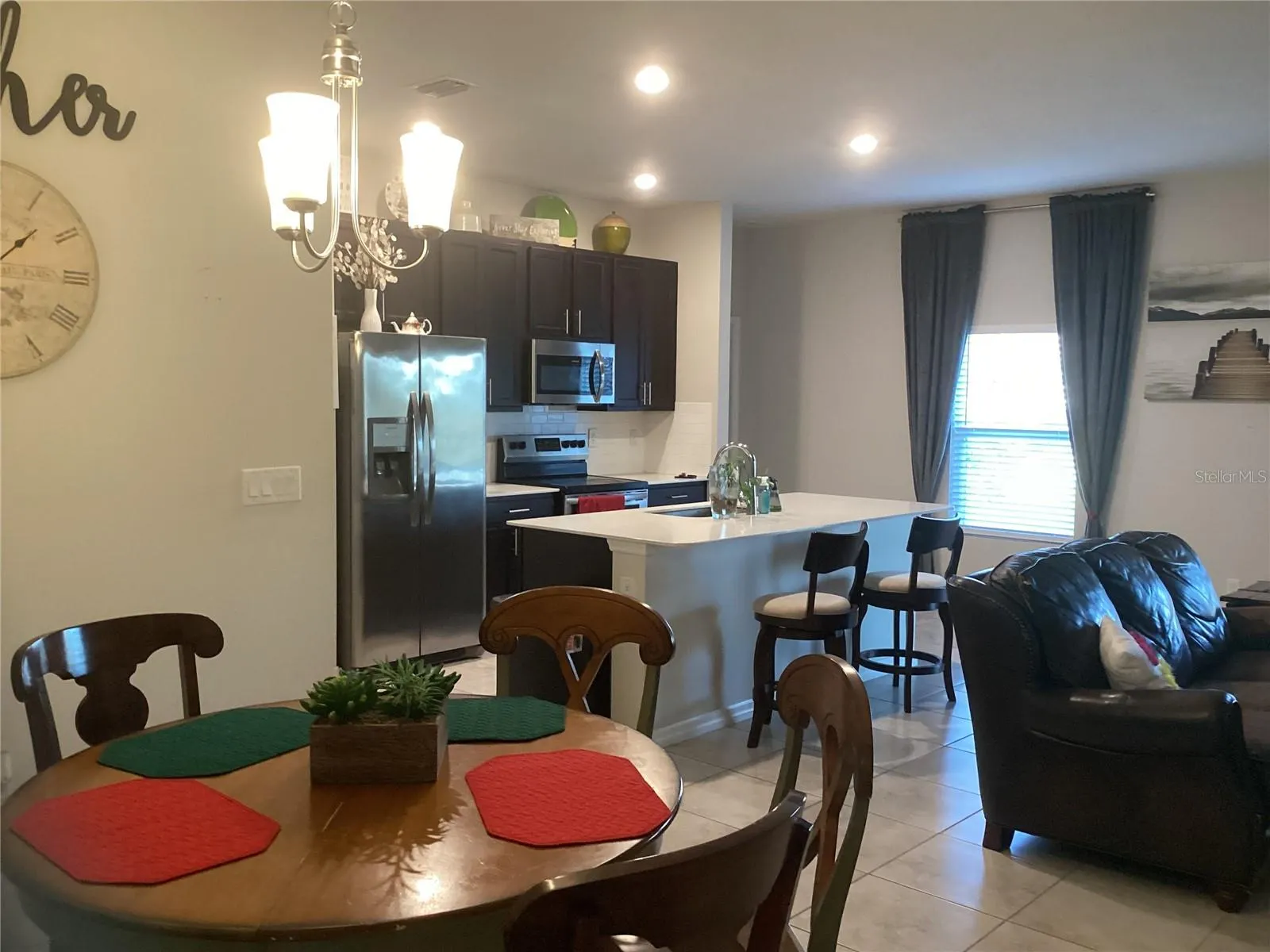 244 SURINAM ST