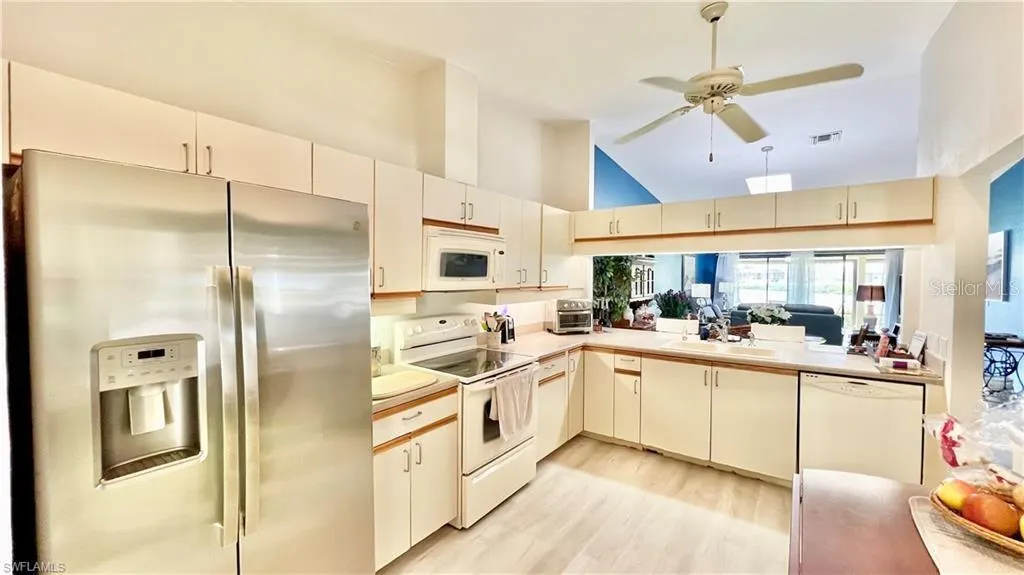 1640 ATARES DR #31, #31