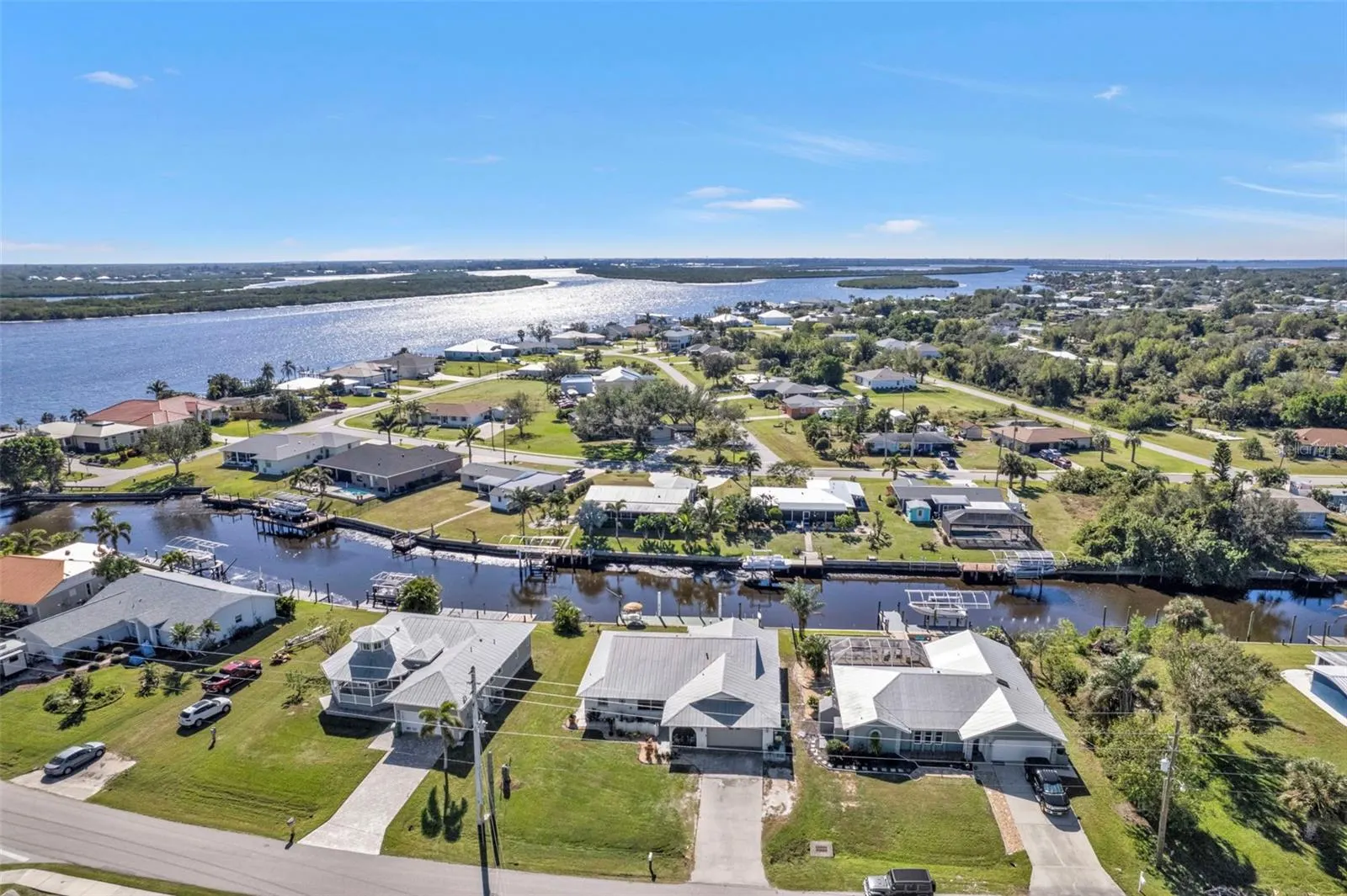 27409 VOYAGEUR DR