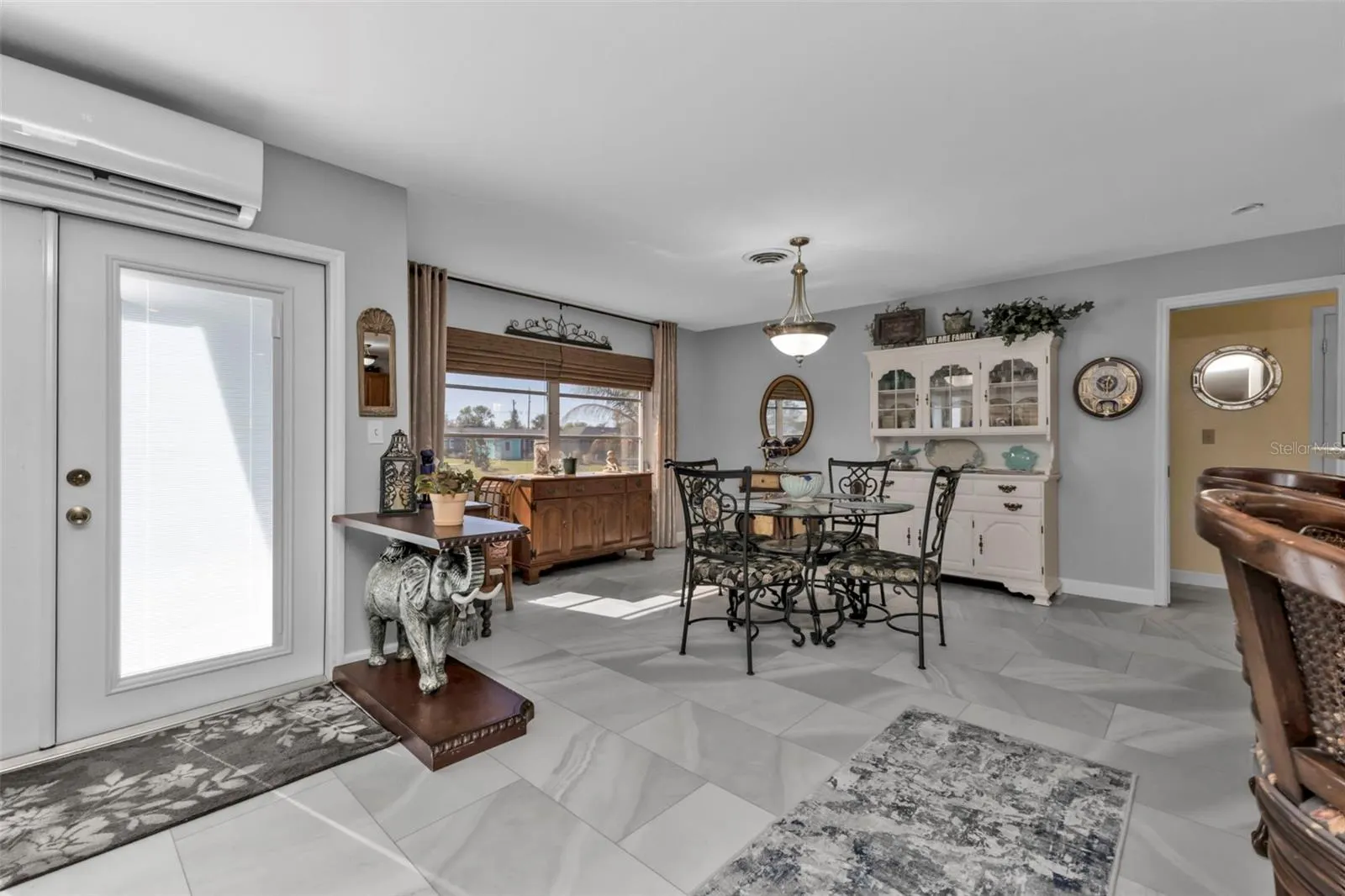 27409 VOYAGEUR DR