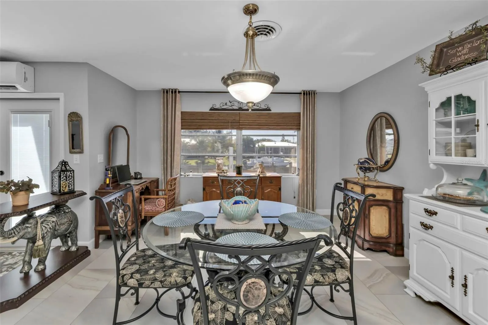 27409 VOYAGEUR DR