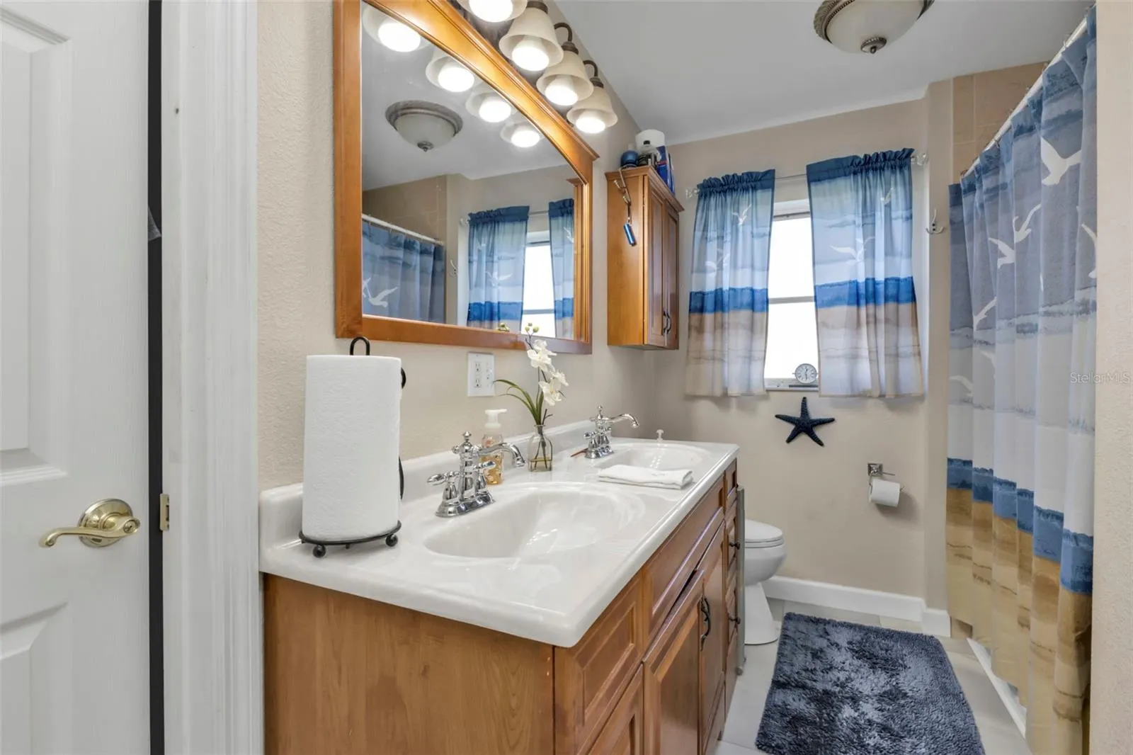 27409 VOYAGEUR DR