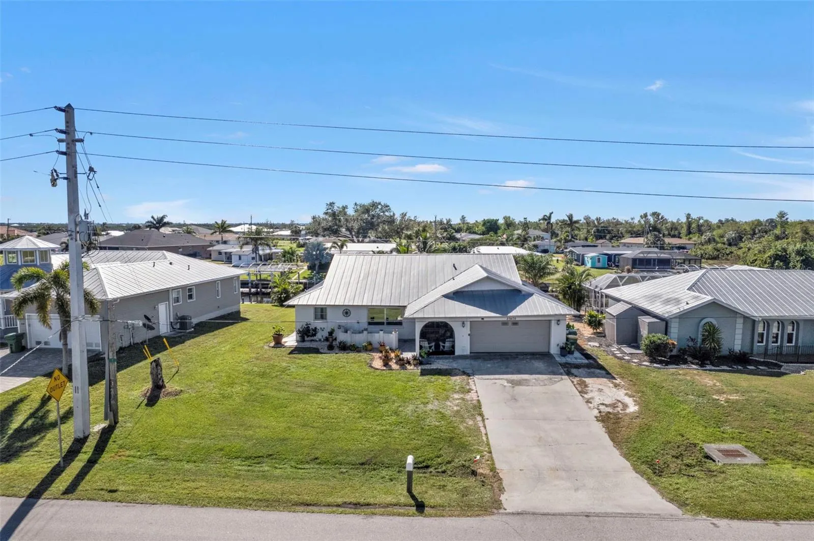 27409 VOYAGEUR DR