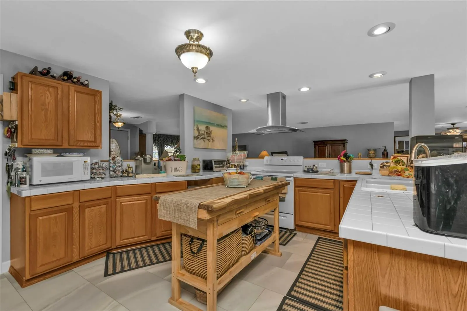 27409 VOYAGEUR DR