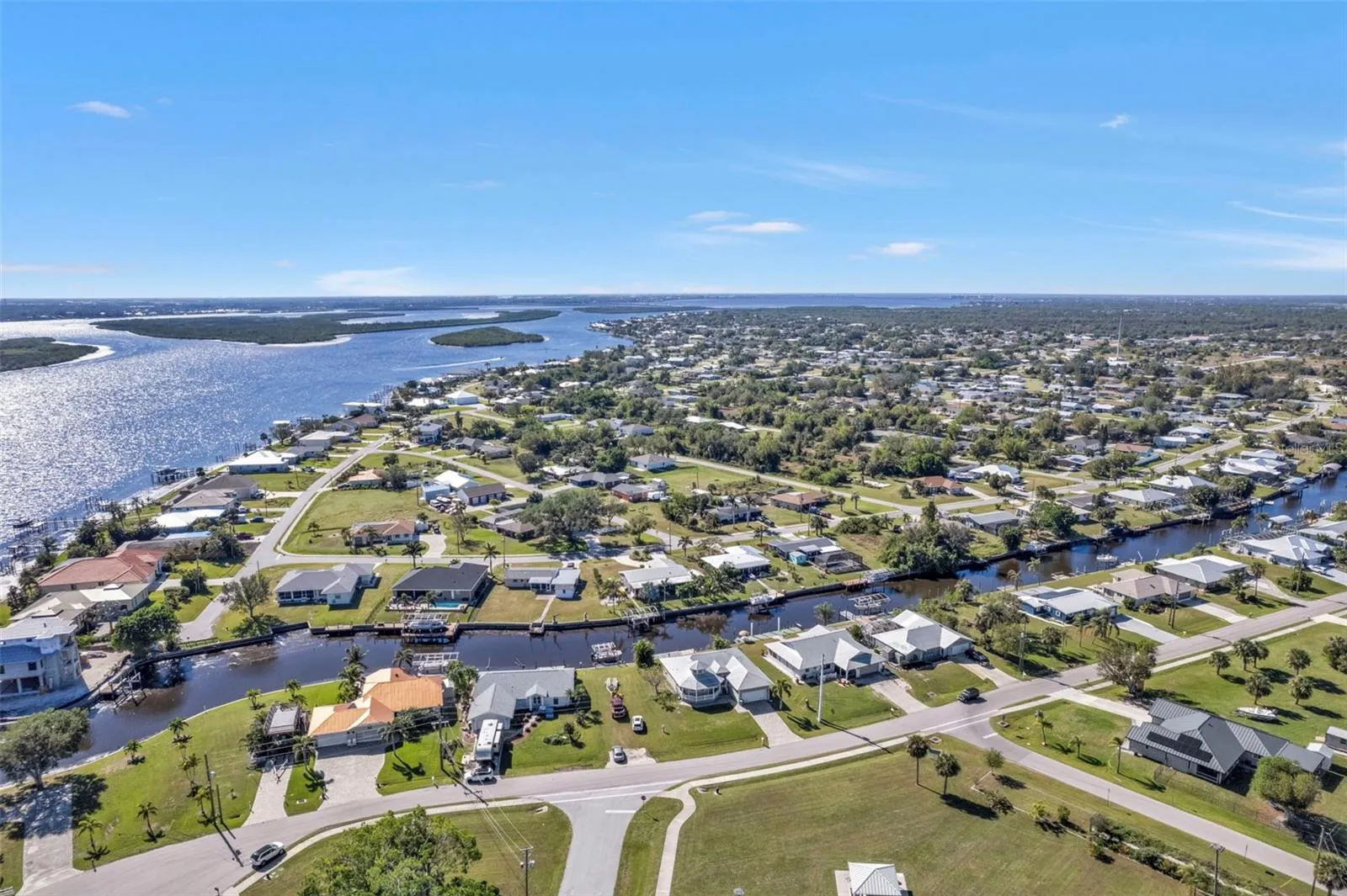 27409 VOYAGEUR DR