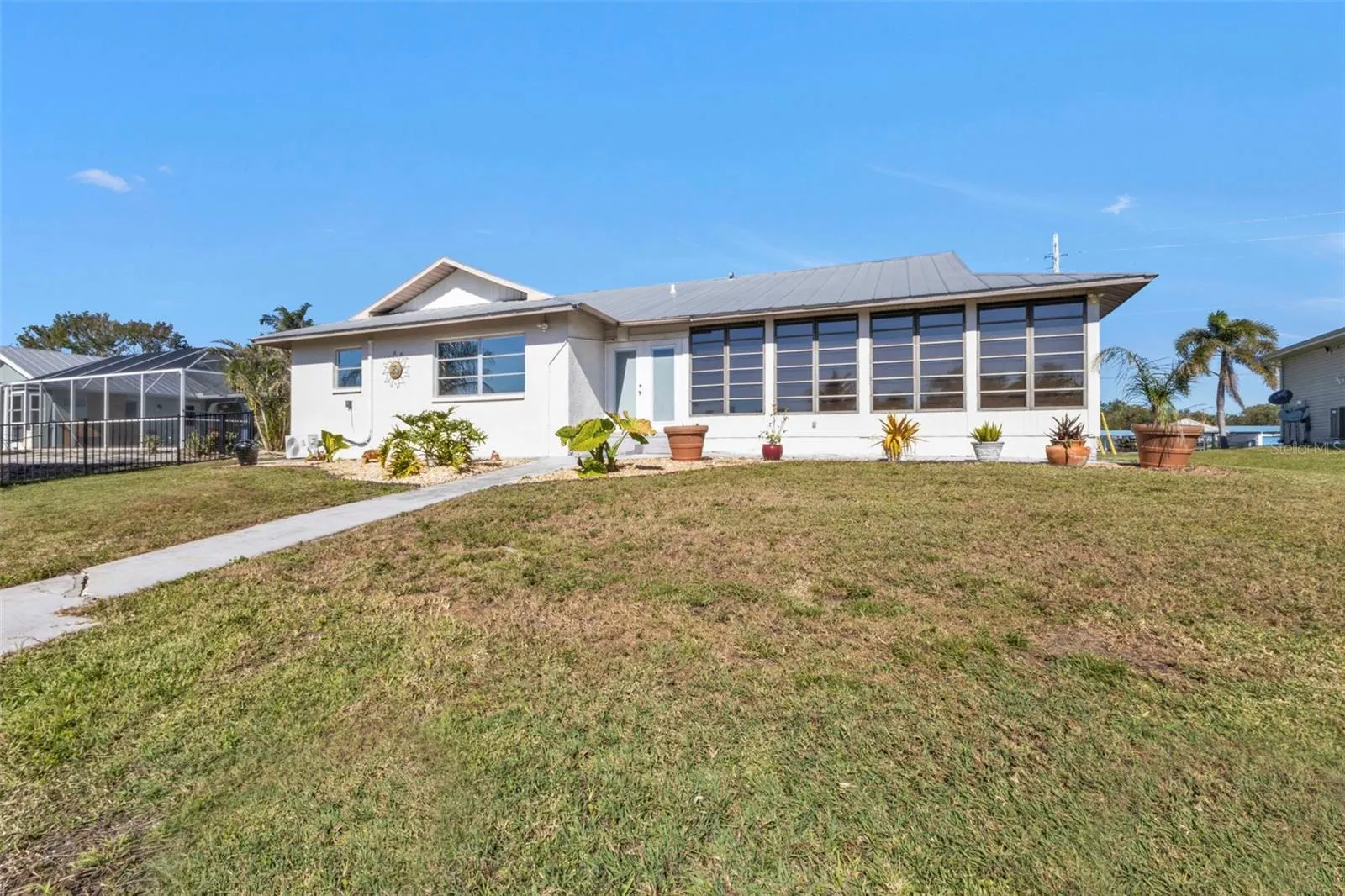 27409 VOYAGEUR DR