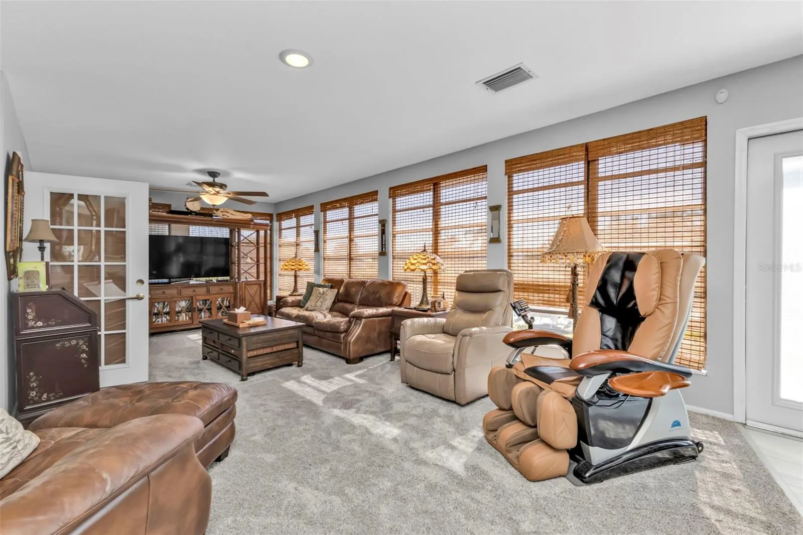 27409 VOYAGEUR DR