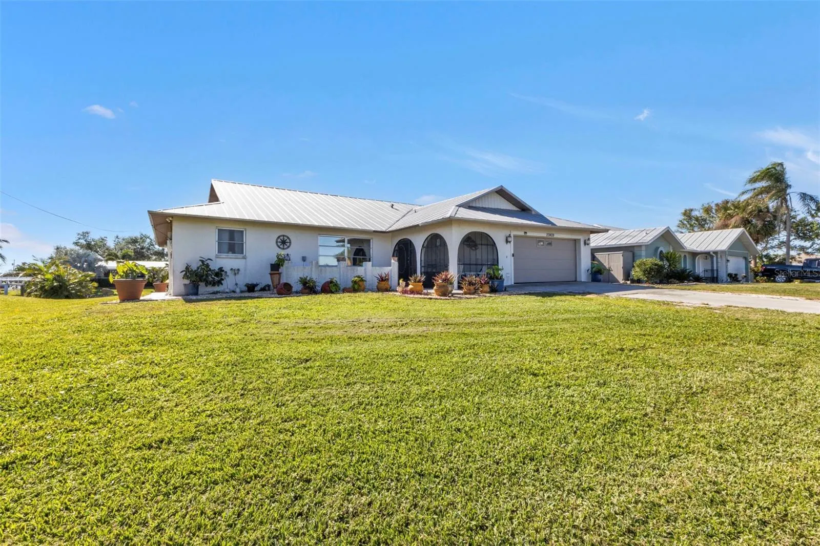27409 VOYAGEUR DR