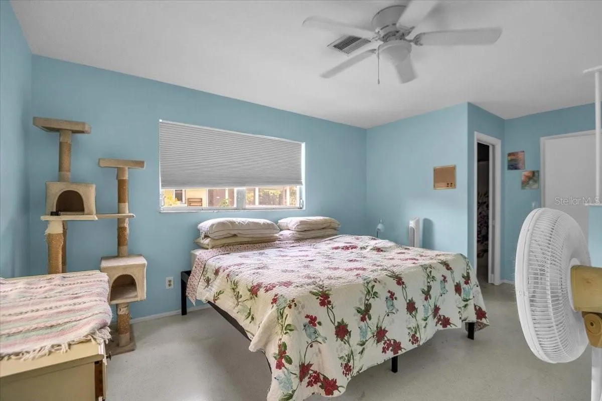 371 PEPPERTREE RD