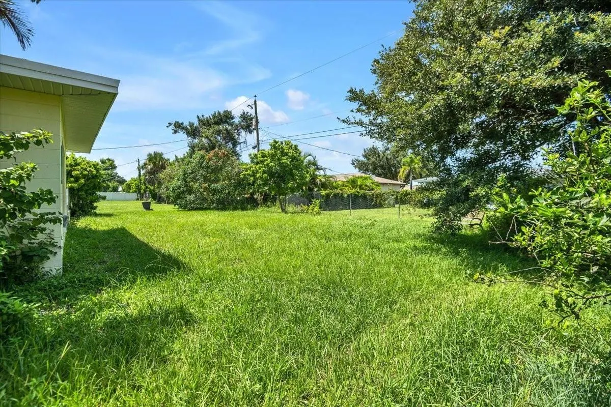 371 PEPPERTREE RD
