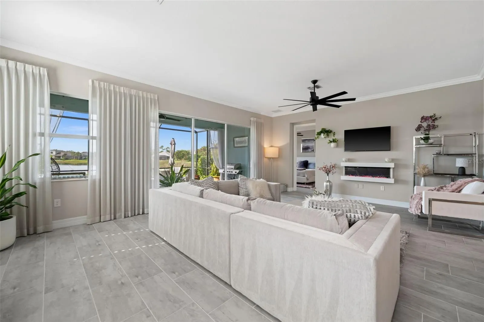 42288 SADDLEBACK TRL