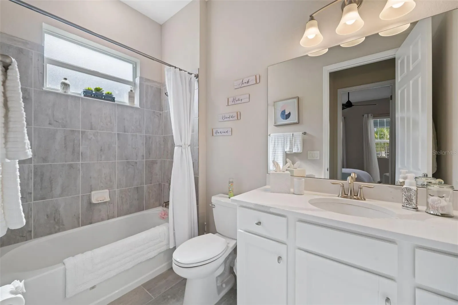 42288 SADDLEBACK TRL