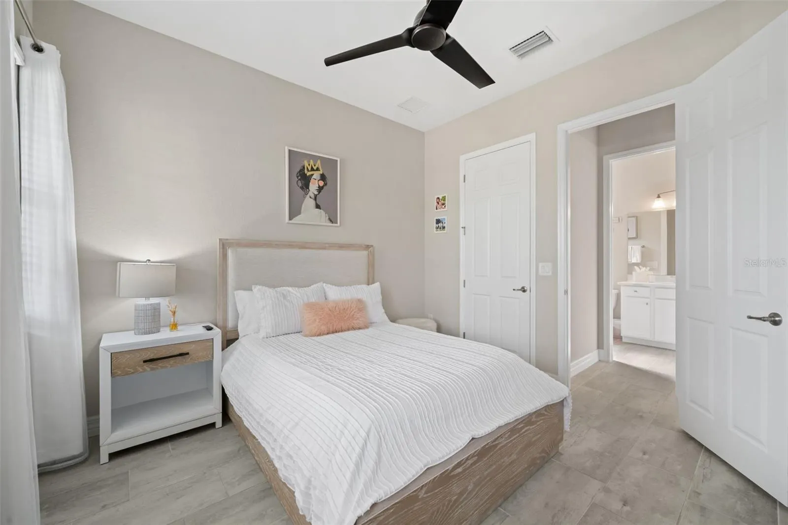 42288 SADDLEBACK TRL