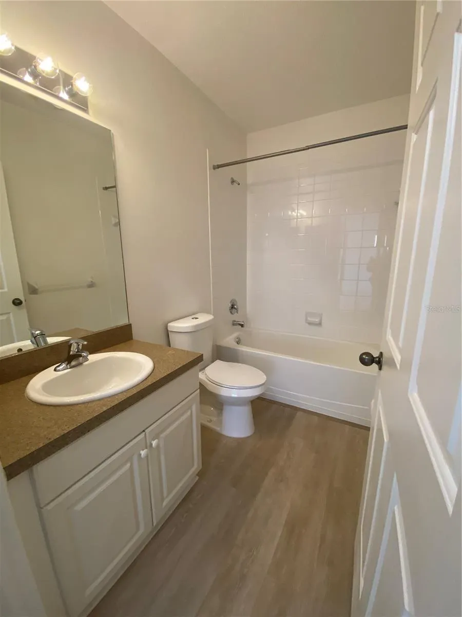 2140 HERON LAKE DR #201, #201