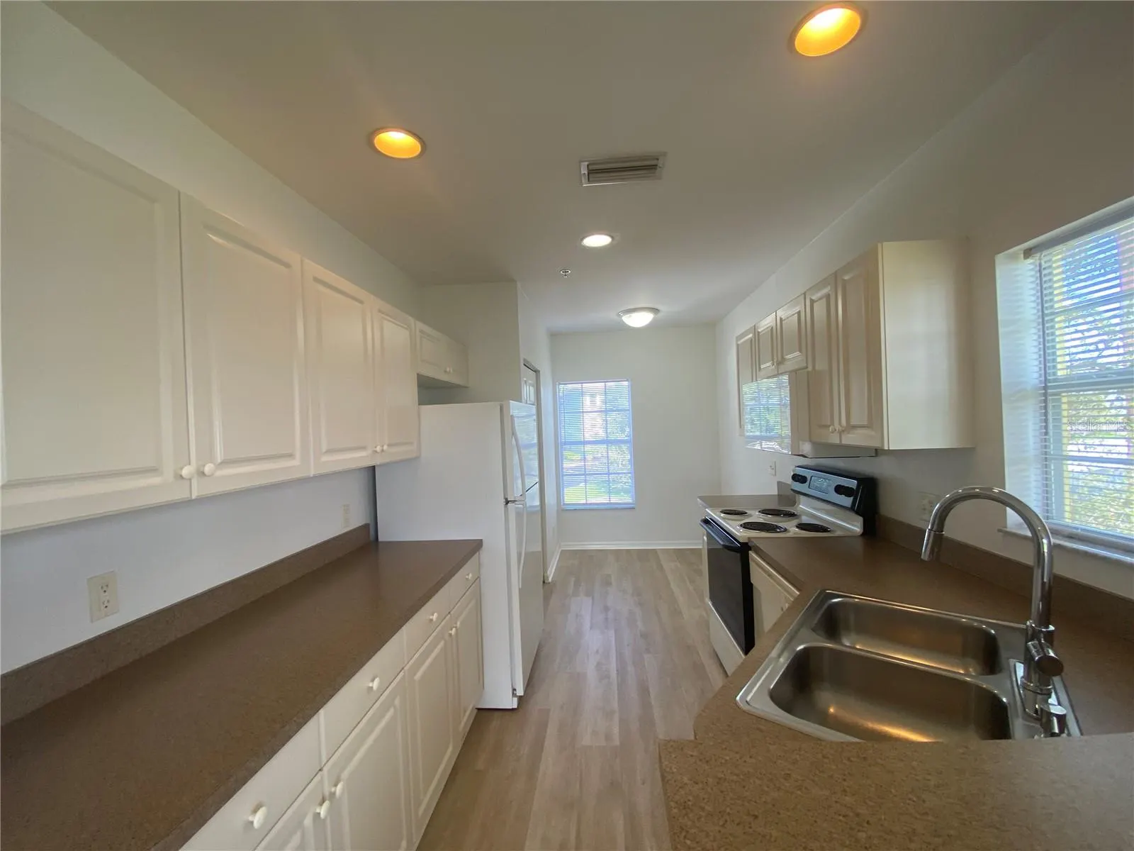 2140 HERON LAKE DR #201, #201