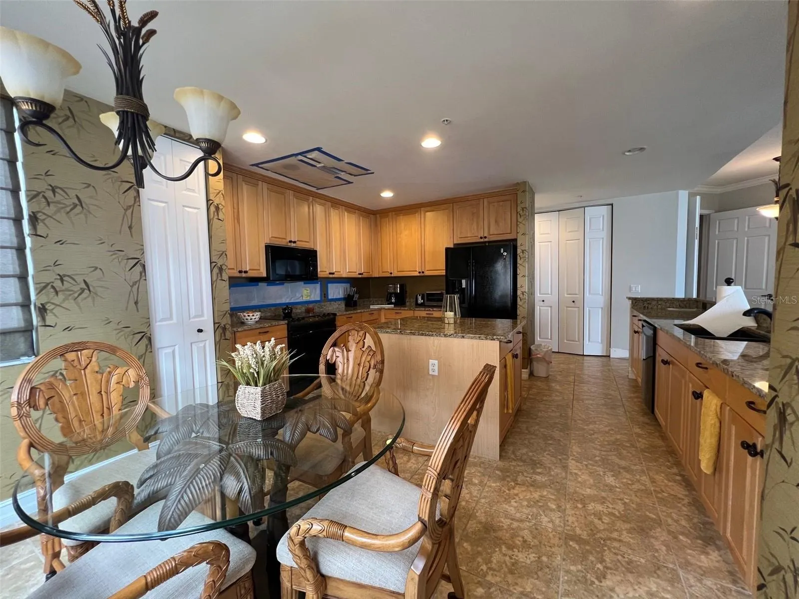 87 VIVANTE BLVD #306, #306