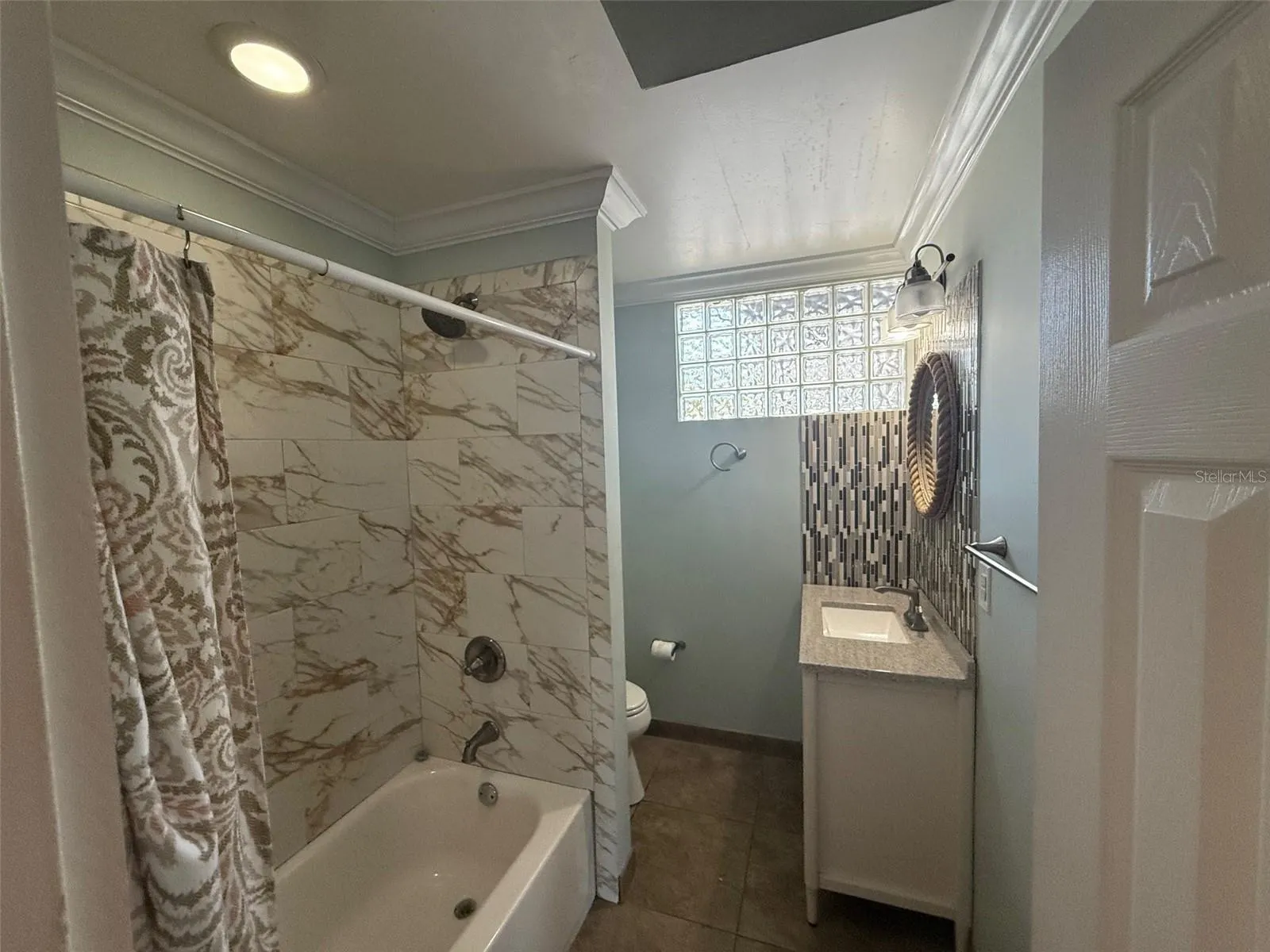4439 OCEAN BLVD #2A, #2A