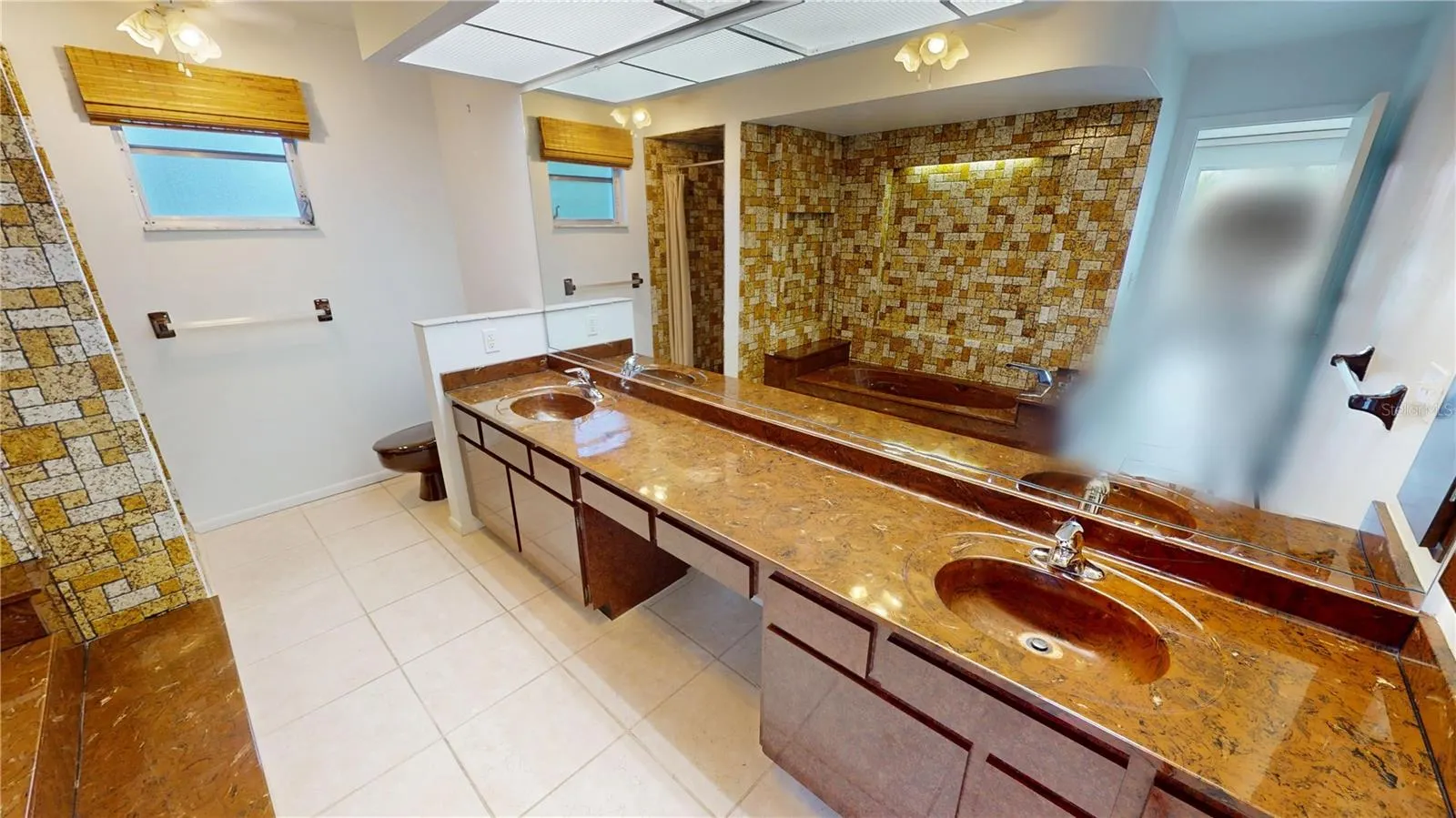 65 OCEAN DR