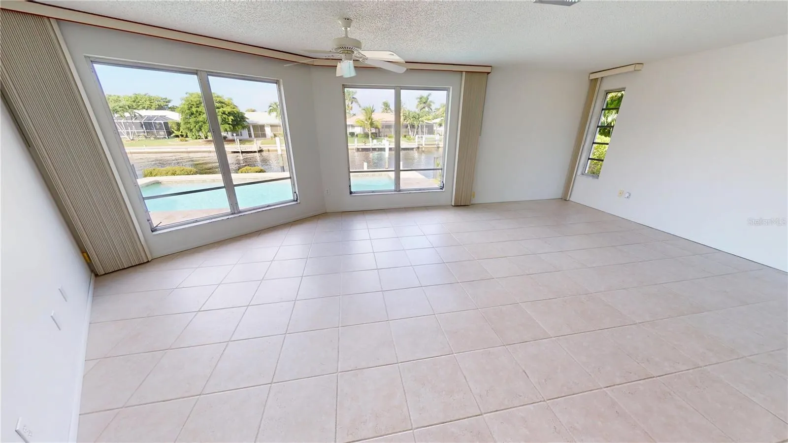 65 OCEAN DR