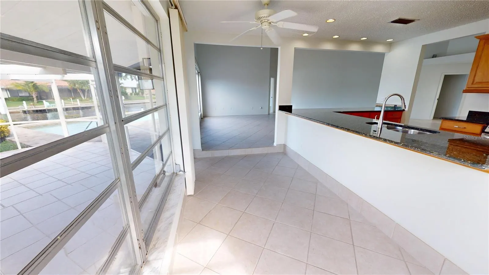 65 OCEAN DR