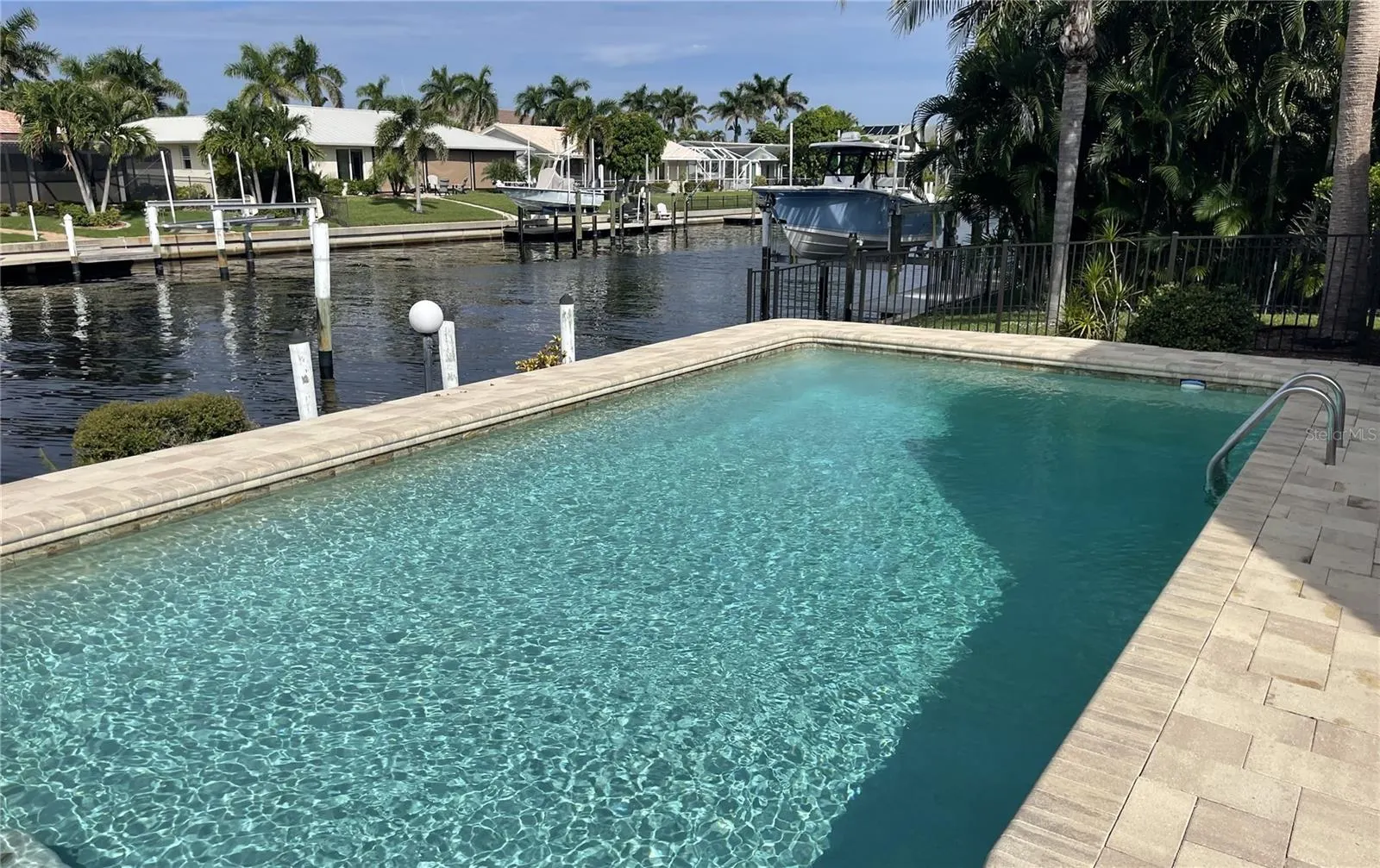 65 OCEAN DR