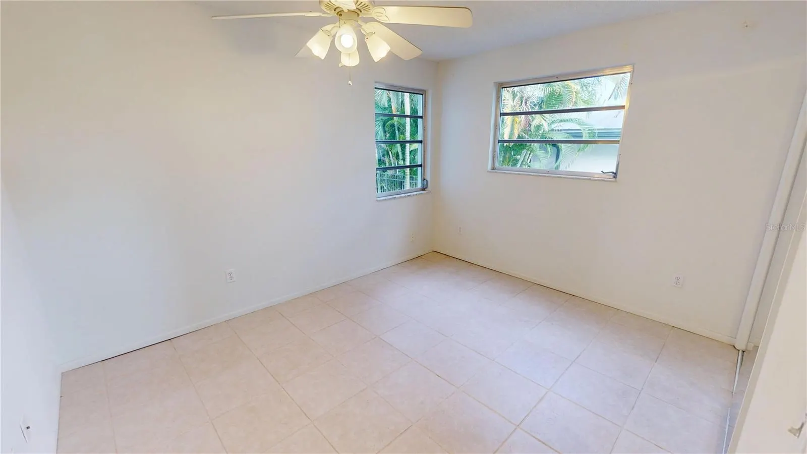65 OCEAN DR