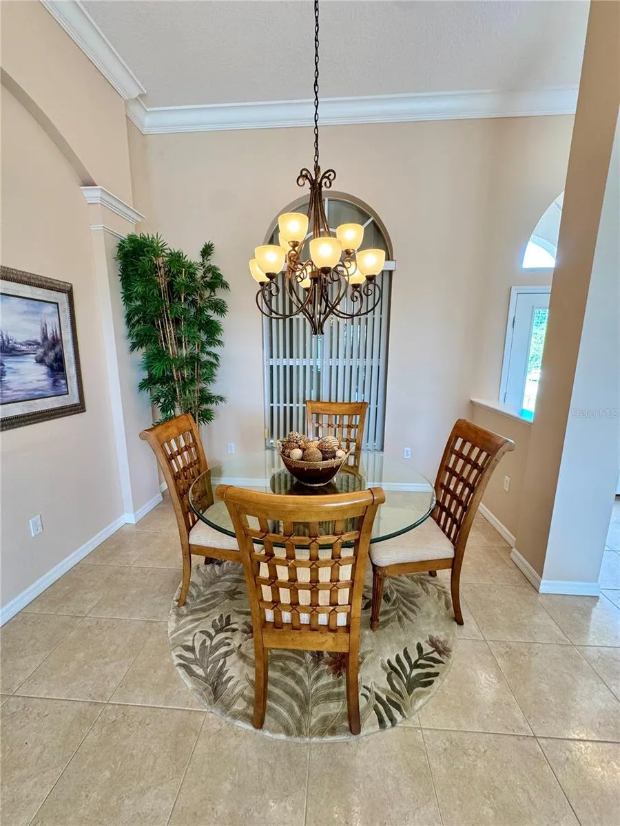 9516 MIAMI CIR