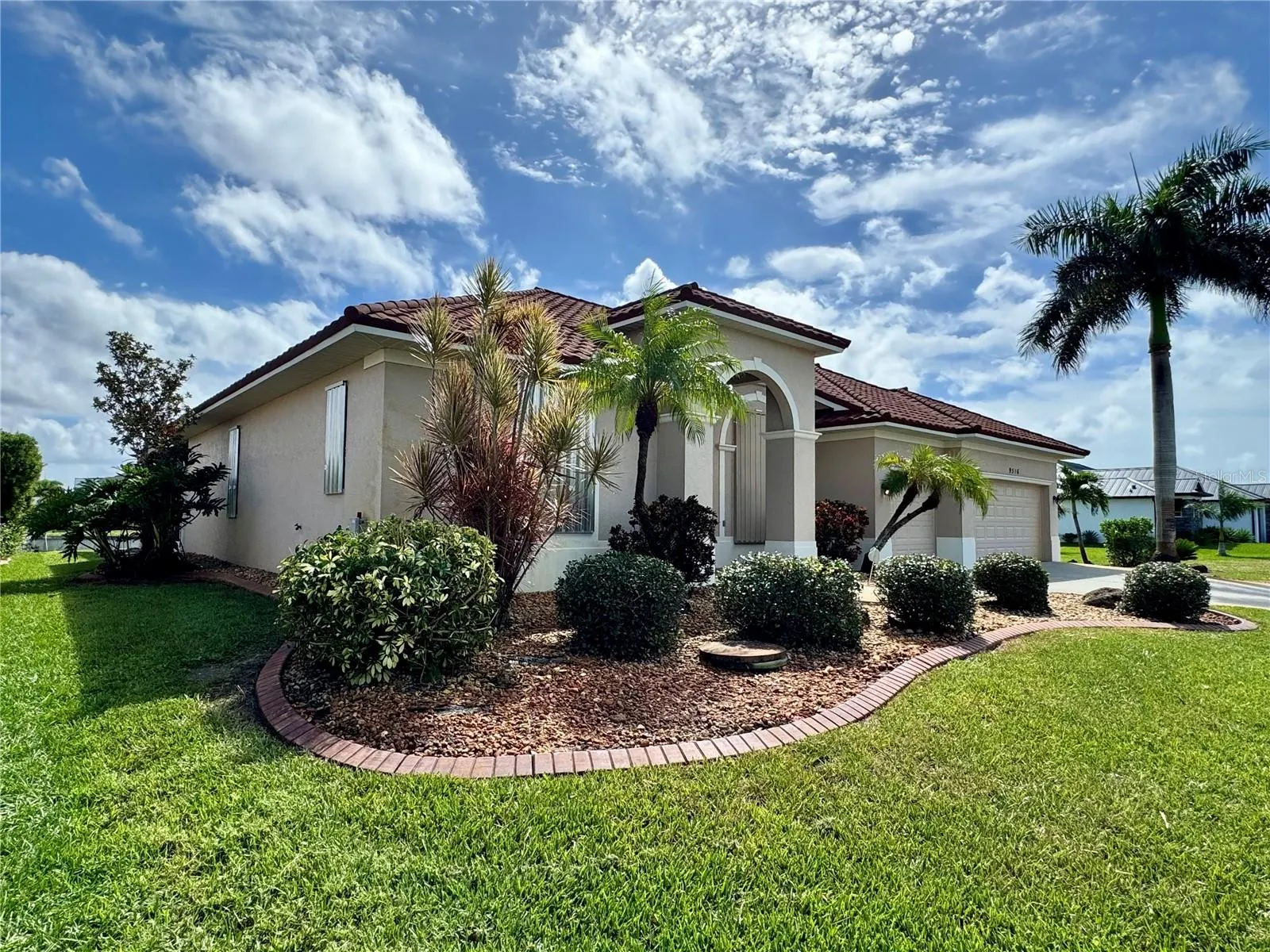 9516 MIAMI CIR