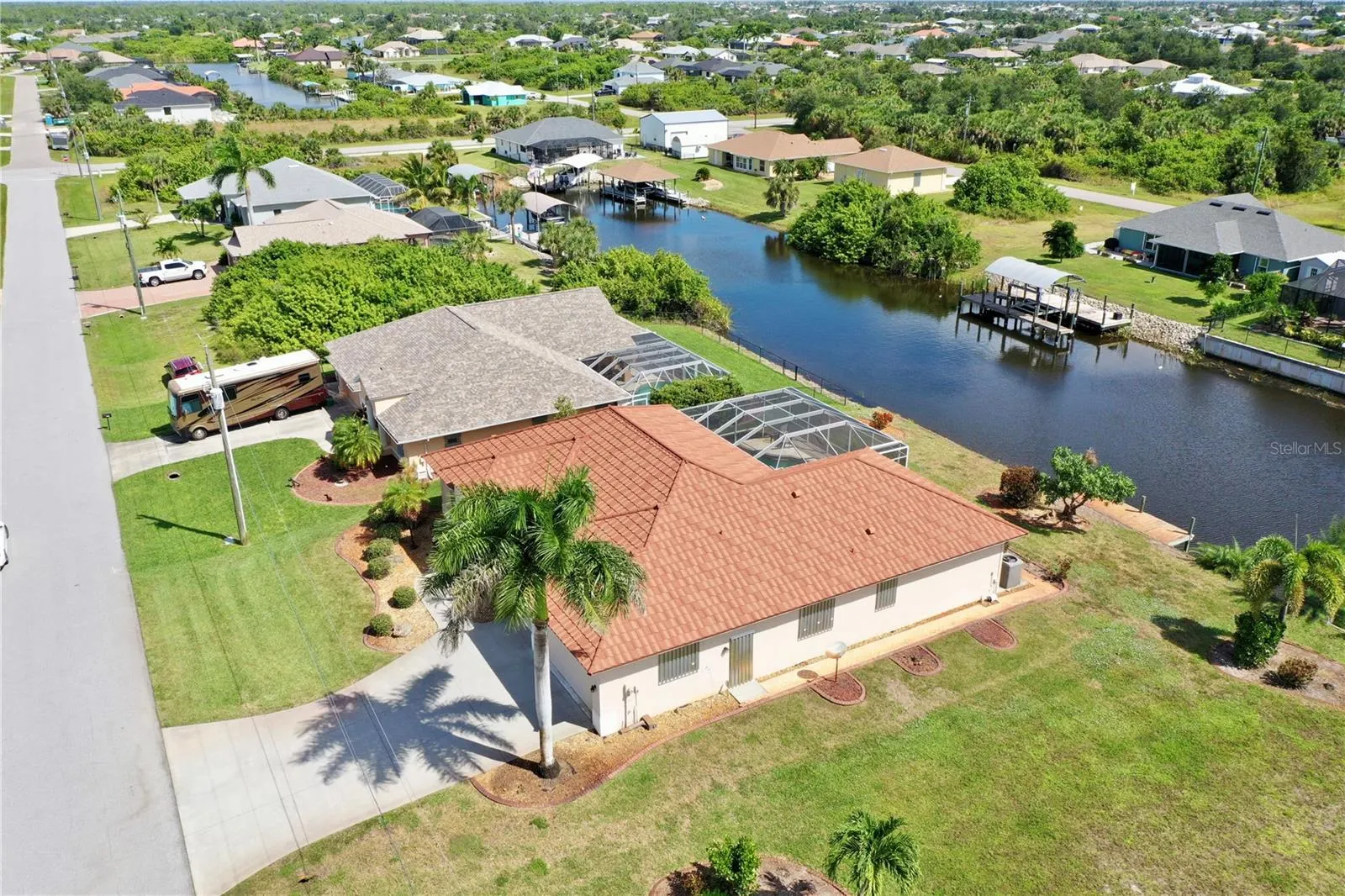 9516 MIAMI CIR