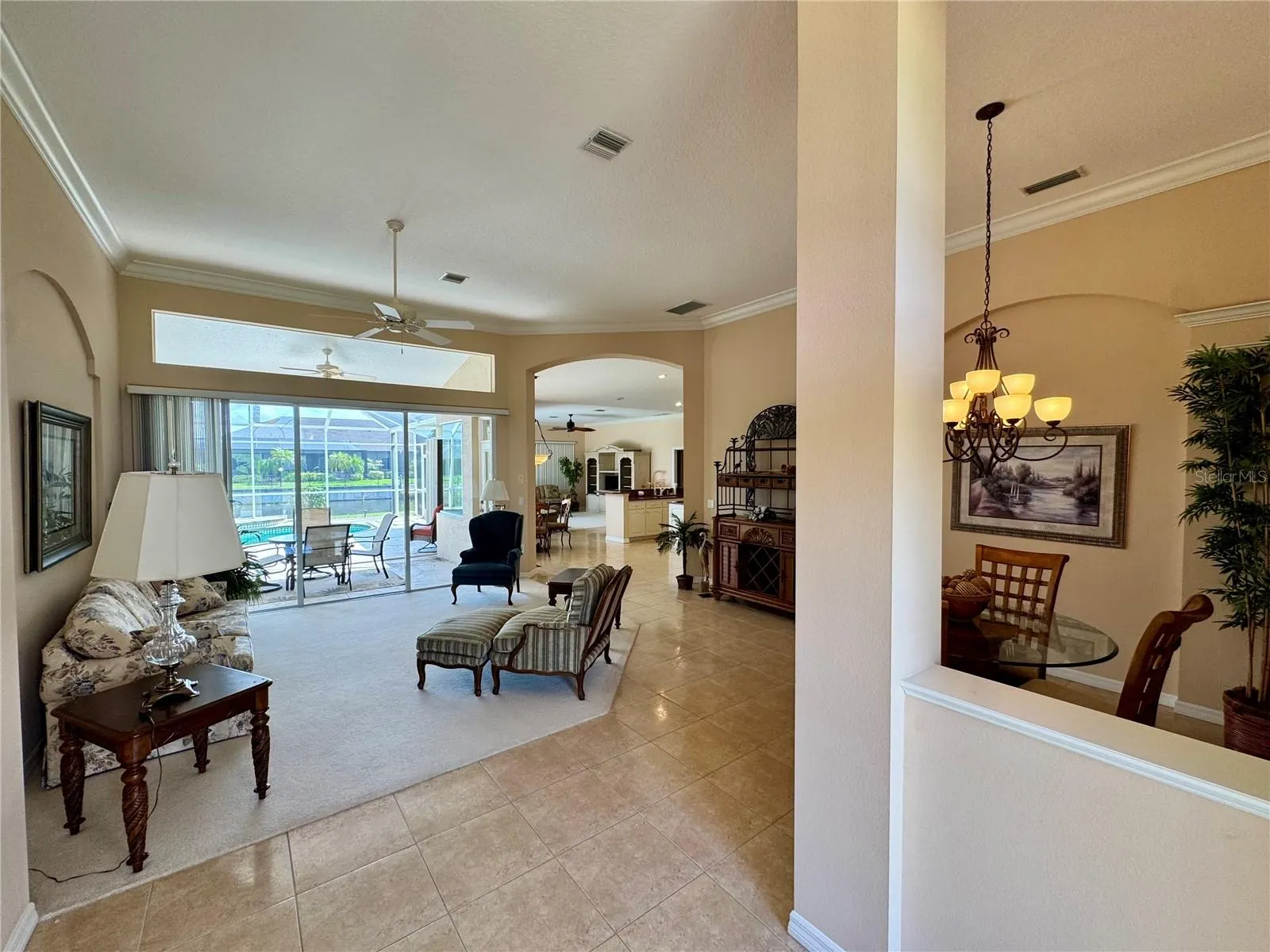 9516 MIAMI CIR
