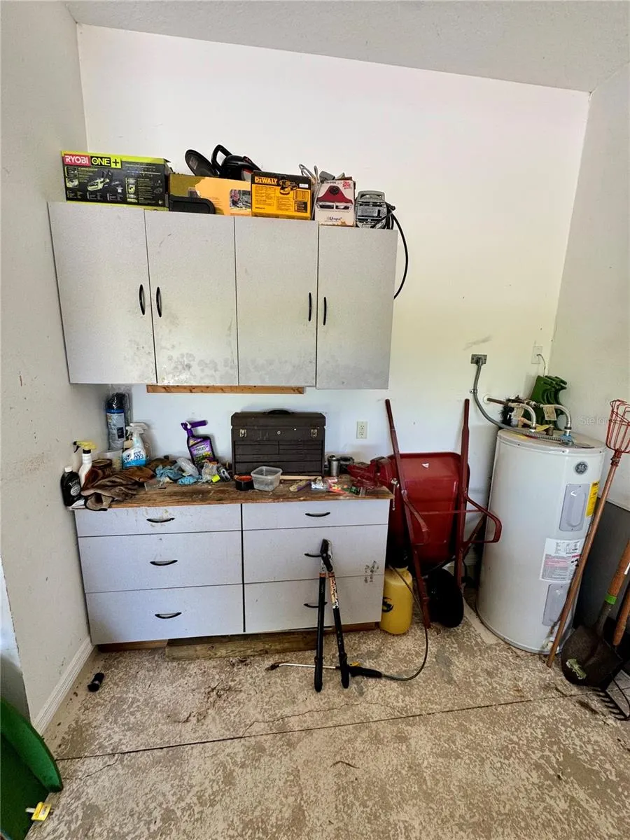 9516 MIAMI CIR