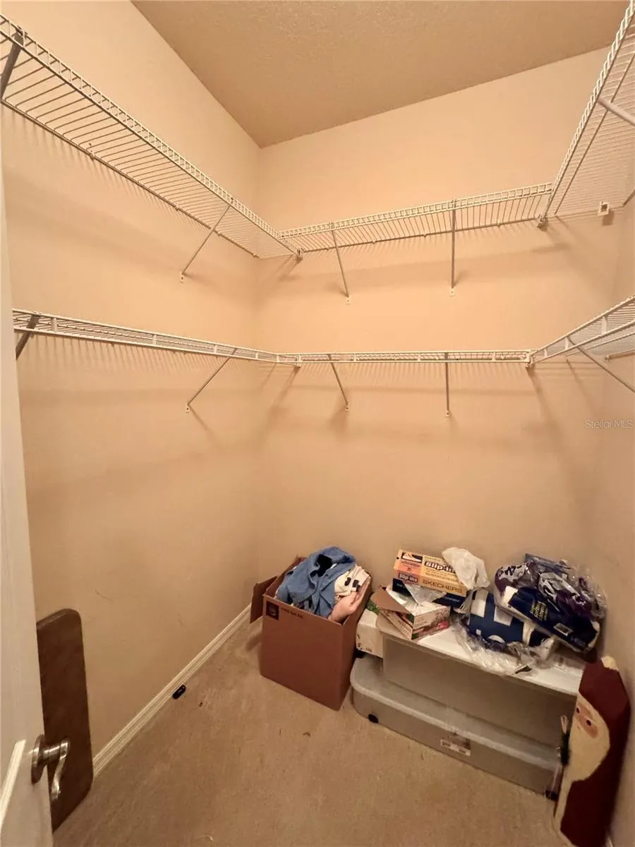 9516 MIAMI CIR