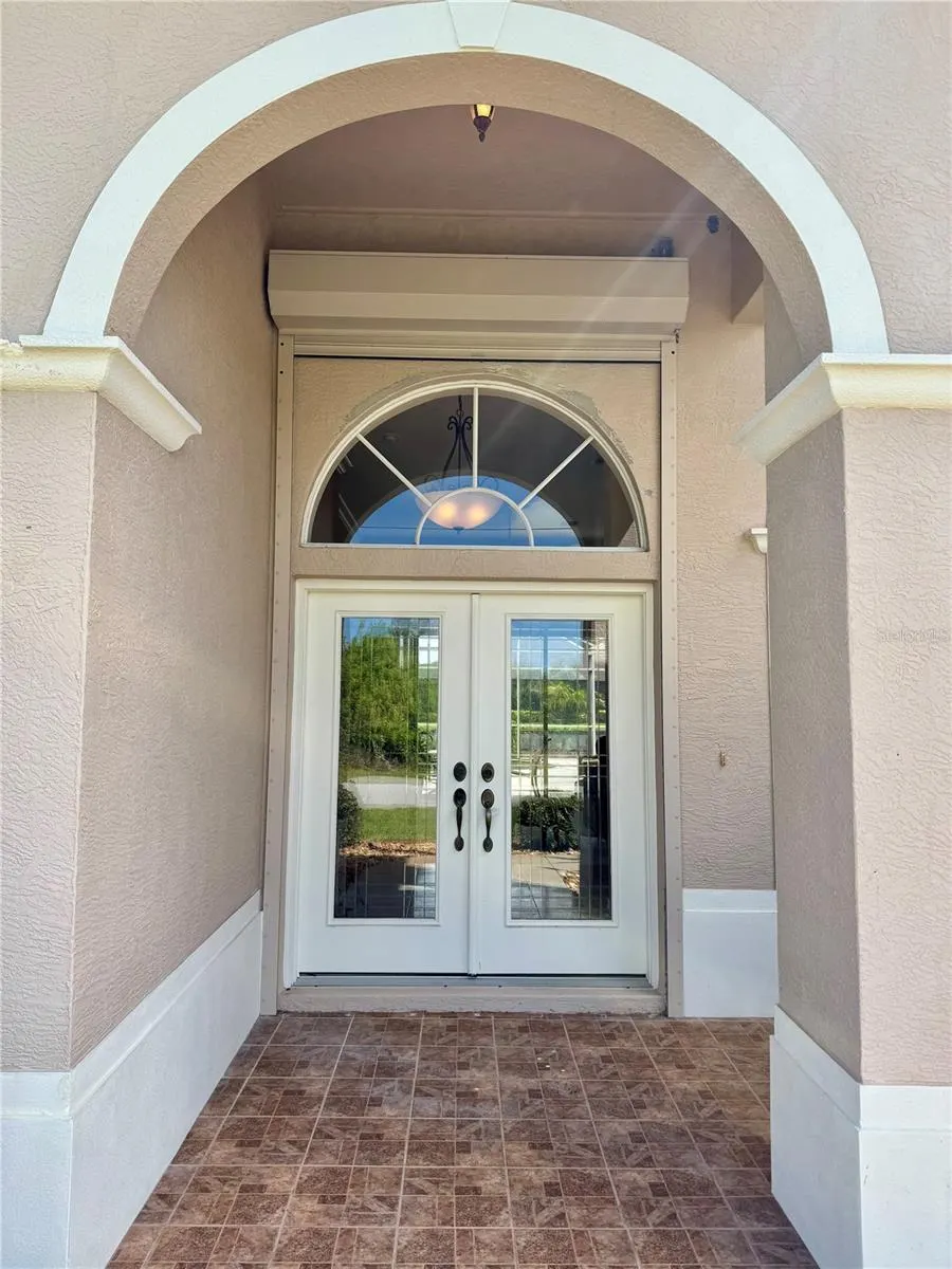 9516 MIAMI CIR