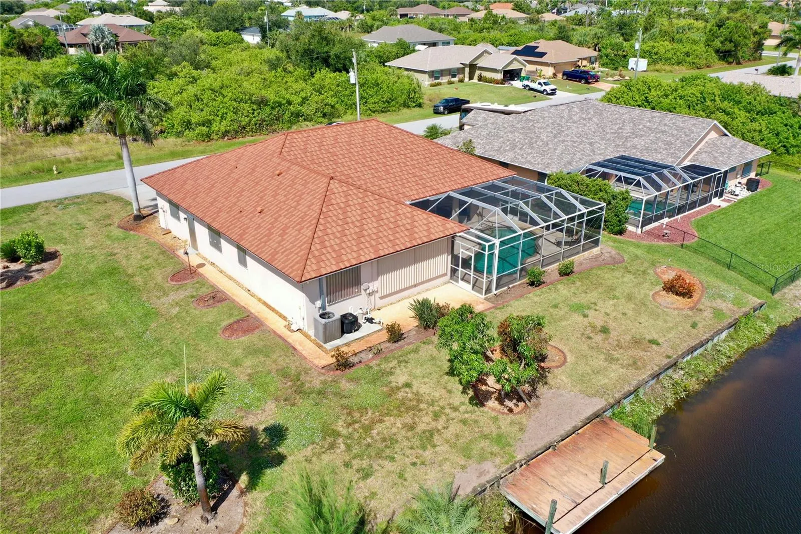 9516 MIAMI CIR