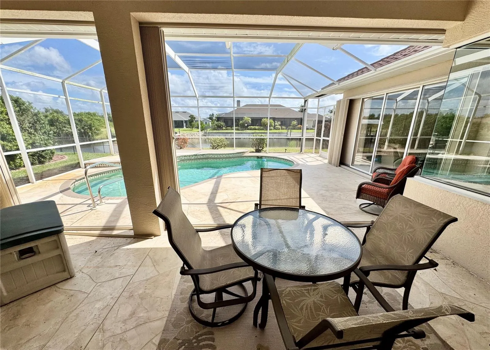 9516 MIAMI CIR